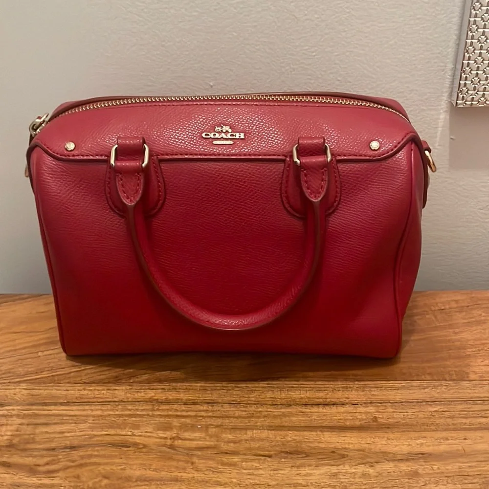 Coach Mini Bennett Satchel Crossbody NWOT - Picture 1 of 3